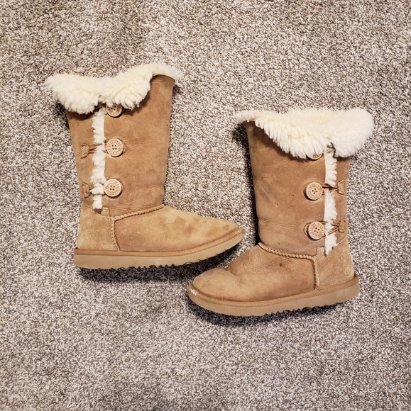 Authentic Ugg designer tall Triple Bailey Button boots sz 3 in good condition - Picture 2 of 14